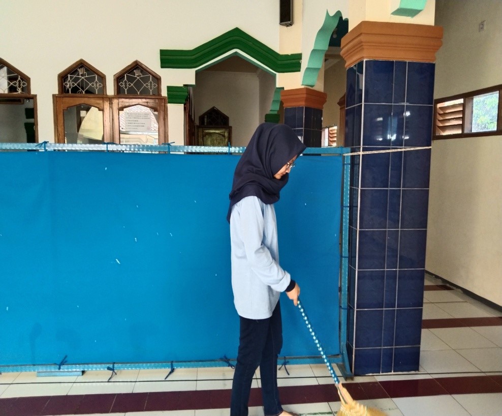 UIN Walisongo bersih bersih masjid